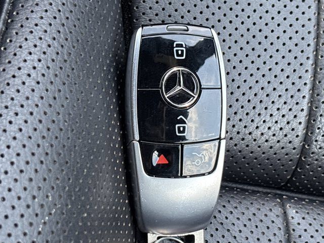 Used 2018 Mercedes-Benz E 400 4MATIC Cabriolet image 45