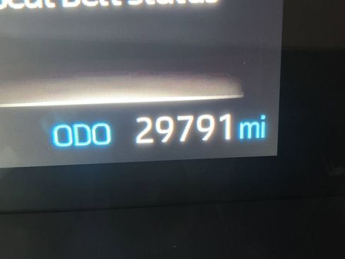 Used 2022 Toyota Highlander L image 22