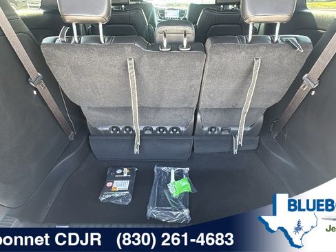 New 2026 Chrysler Pacifica Select FWD image 23