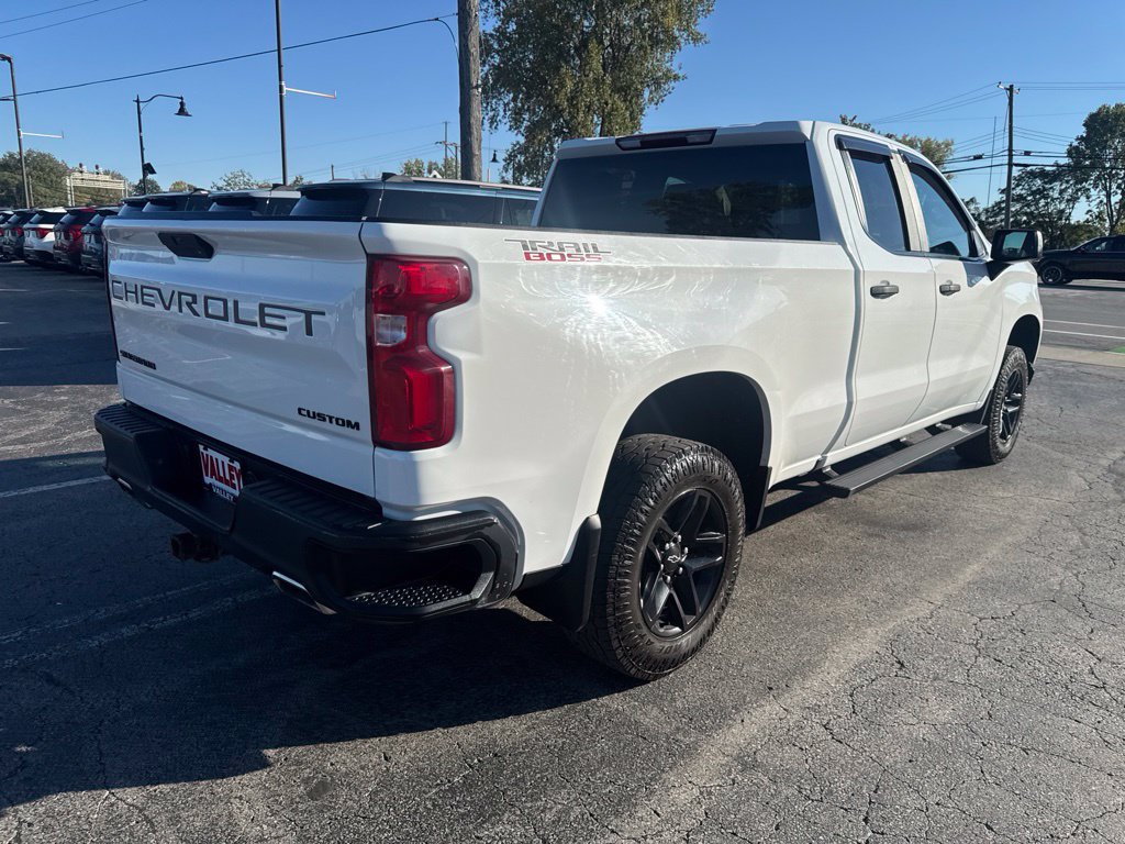 Used 2020 Chevrolet Silverado 1500 Custom Trail Boss w/ Custom Convenience Package AWD/4WD image 3