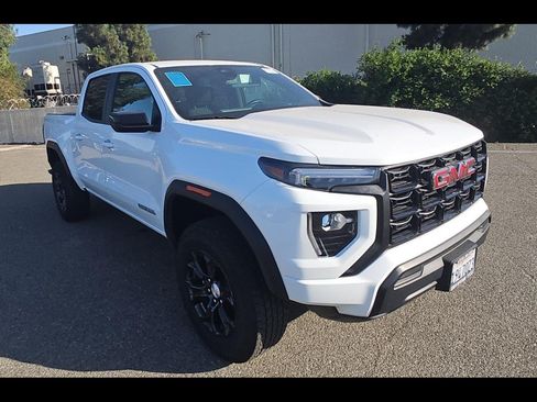 Used 2024 GMC Canyon Elevation w/ Trailering Package RWD image 14