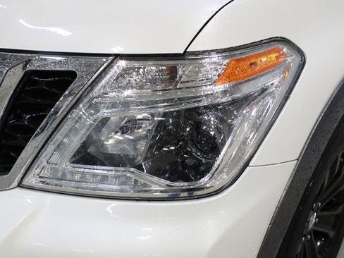 Used 2018 Nissan Armada Platinum w/ Interior Lighting Package image 35