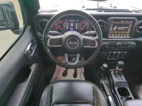 Certified 2022 Jeep Wrangler Unlimited Sahara AWD/4WD image 7