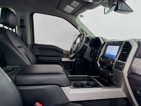 Used 2019 Ford F250 Lariat w/ Lariat Ultimate Package RWD image 32
