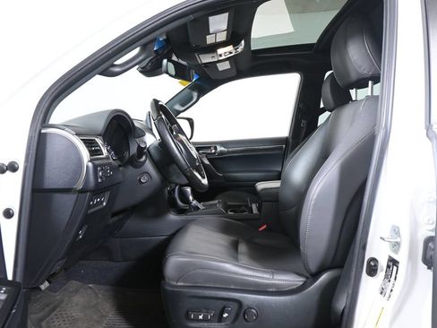 Used 2023 Lexus GX 460 Premium w/ Premium Plus Package AWD/4WD image 3