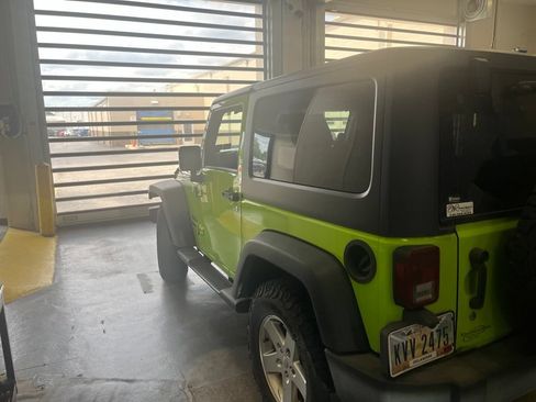 Used 2013 Jeep Wrangler Sport AWD/4WD image 3