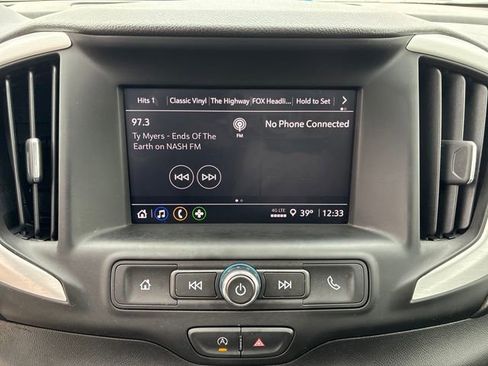 Used 2024 GMC Terrain SLE image 26