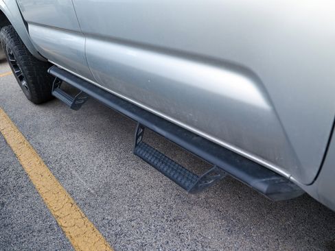 Used 2023 Toyota Tacoma SR image 14