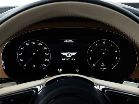 Certified 2023 Bentley Bentayga AWD/4WD image 32