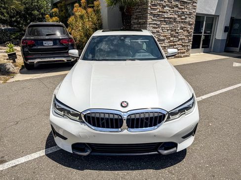Used 2019 BMW 330i Sedan w/ Convenience Package RWD image 9