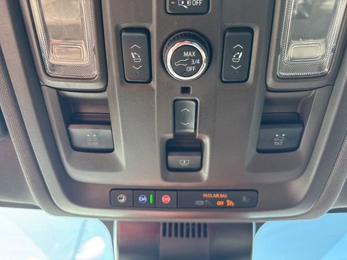 Used 2023 Chevrolet Tahoe Z71 w/ Luxury Package AWD/4WD image 57