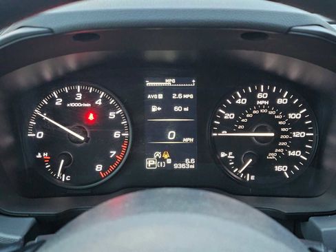 Used 2024 Subaru Crosstrek 2.0i image 25