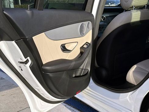 Used 2021 Mercedes-Benz C 300 Sedan image 11