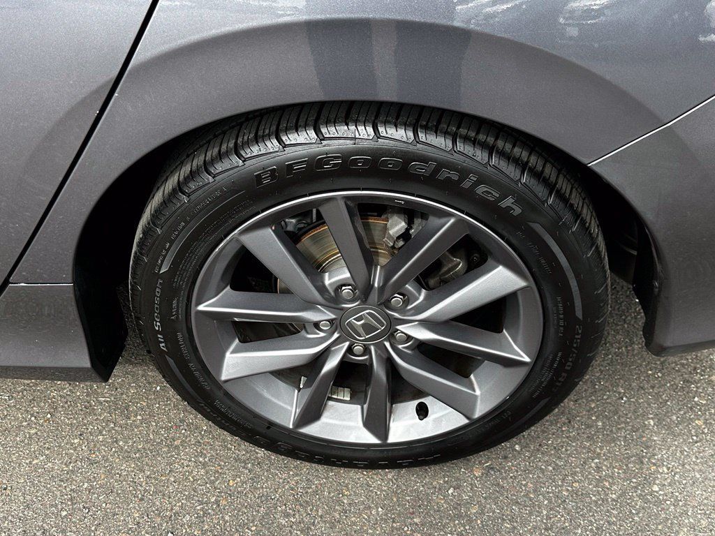 Used 2019 Honda Civic EX image 11