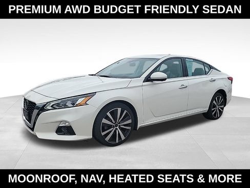 Used 2021 Nissan Altima 2.5 Platinum AWD/4WD image 2
