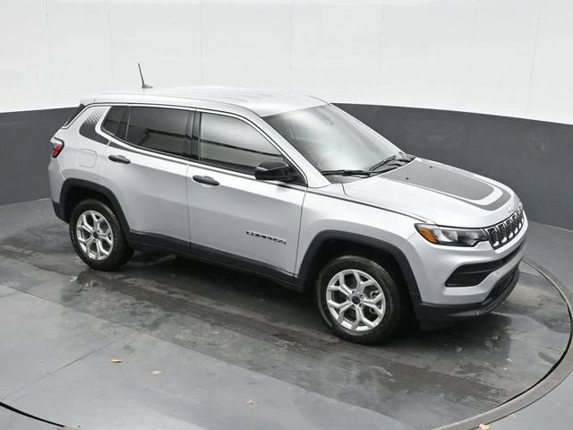 Used 2025 Jeep Compass Sport w/ Mopar Graphics Package AWD/4WD image 32