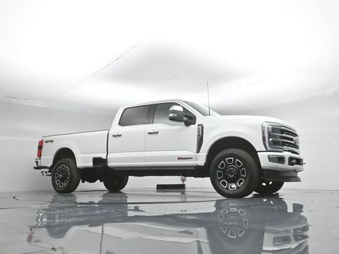 Certified 2024 Ford F250 Platinum AWD/4WD image 4
