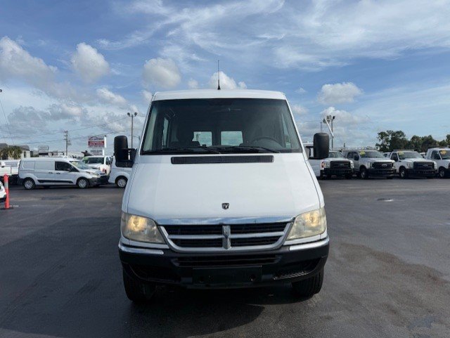 Used 2003 Dodge Sprinter 2500 RWD image 2