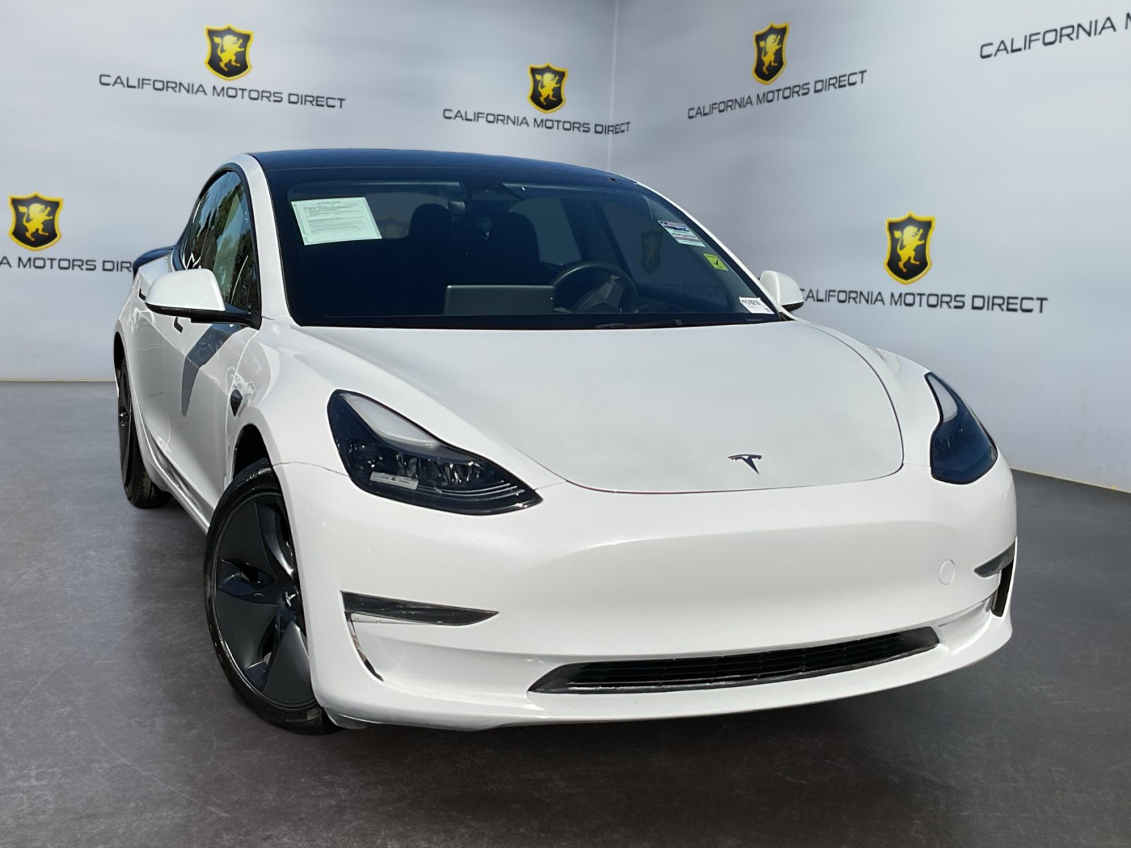 Used 2023 Tesla Model 3 Standard Range RWD image 3