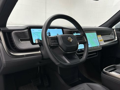 Used 2025 Rivian R1T Adventure Dual AWD/4WD image 10