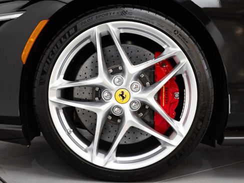 Certified 2021 Ferrari Roma image 12