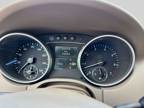 Used 2009 Mercedes-Benz ML 350 4MATIC image 22