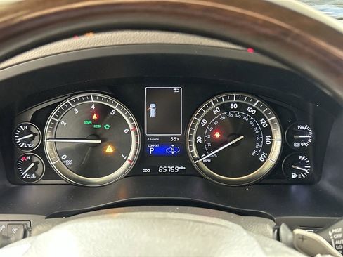 Used 2018 Lexus LX 570 4WD image 15