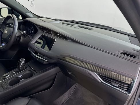 Used 2019 Cadillac XT4 Sport image 31