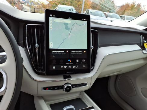 New 2026 Volvo XC60 B5 Ultra w/ Climate Package image 19