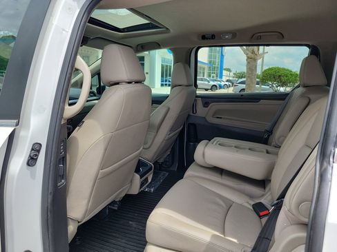 Used 2024 Honda Odyssey EX-L image 13