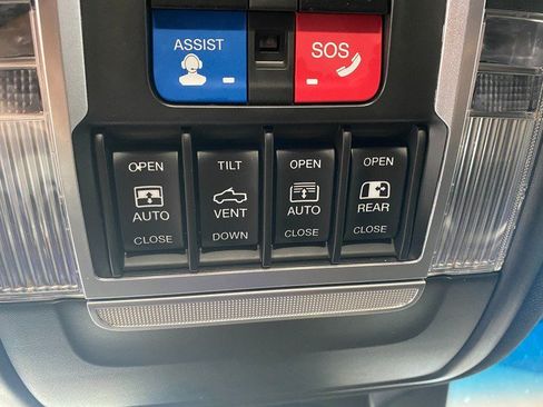 Used 2019 RAM 1500 Limited AWD/4WD image 26