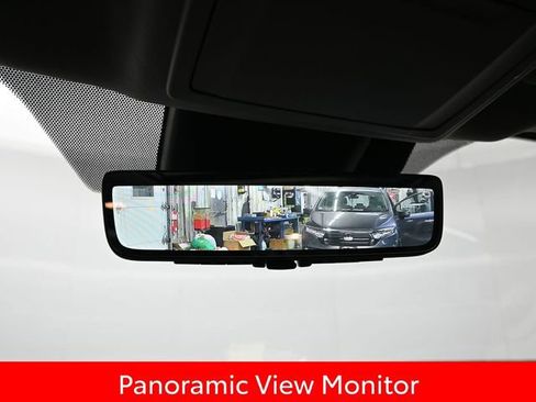 Used 2023 Toyota Highlander Platinum image 17