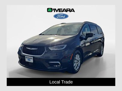 Used 2022 Chrysler Pacifica Touring-L