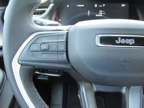 New 2026 Jeep Grand Cherokee Laredo w/ MOPAR Finishing Package RWD image 23