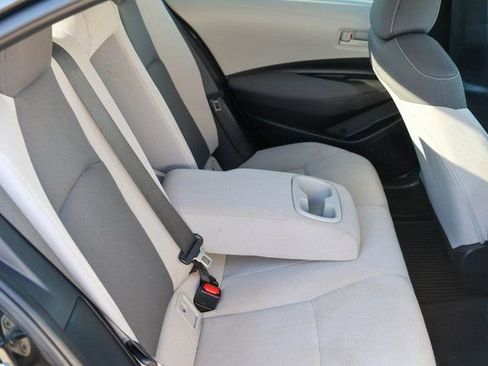 Used 2022 Toyota Corolla LE w/ LE Convenience Package image 16