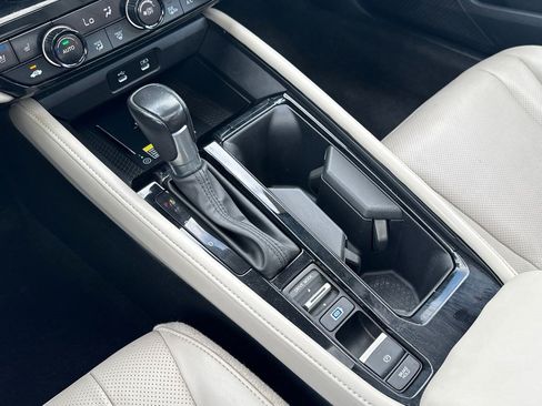 Certified 2023 Honda Accord Touring image 34