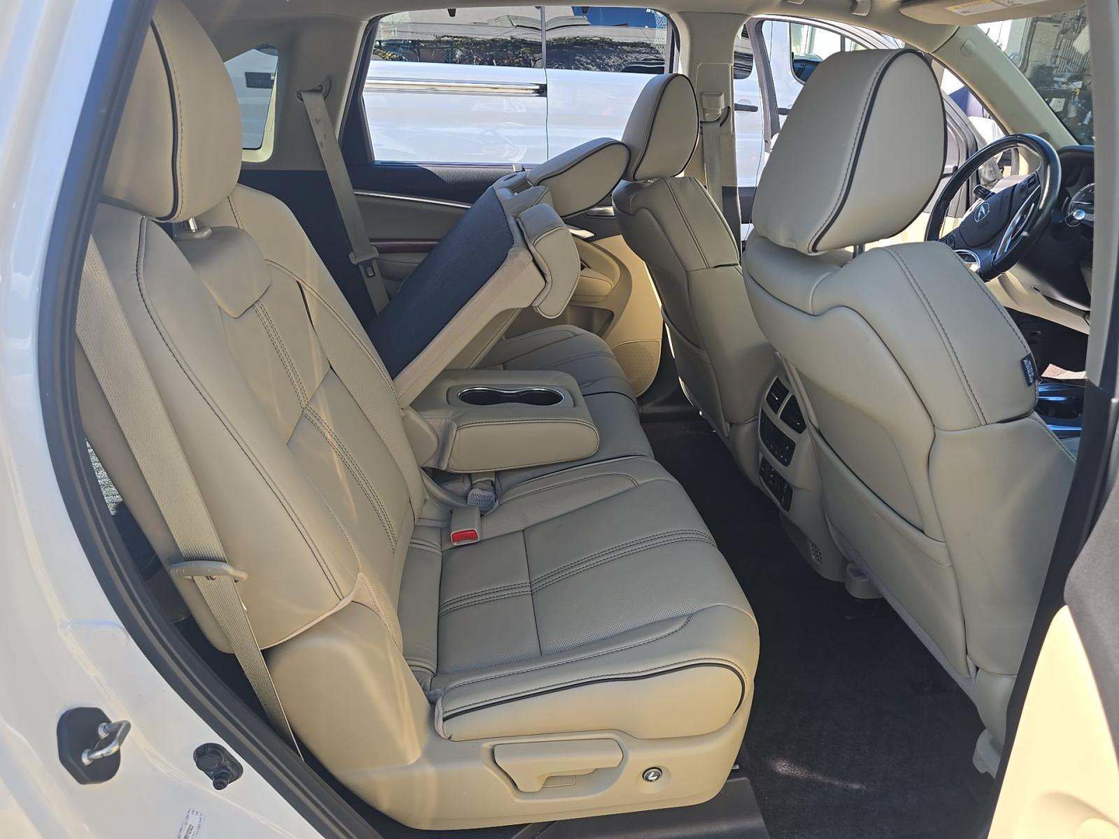 Used 2017 Acura MDX w/ Advance & Entertainment Pkg AWD/4WD image 15