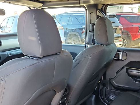 Used 2020 Jeep Wrangler Unlimited Sport S AWD/4WD image 23