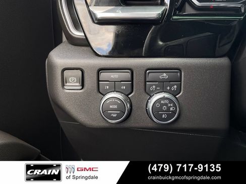 Used 2022 GMC Sierra 1500 Elevation w/ LPO, Elevation Black Package AWD/4WD image 12
