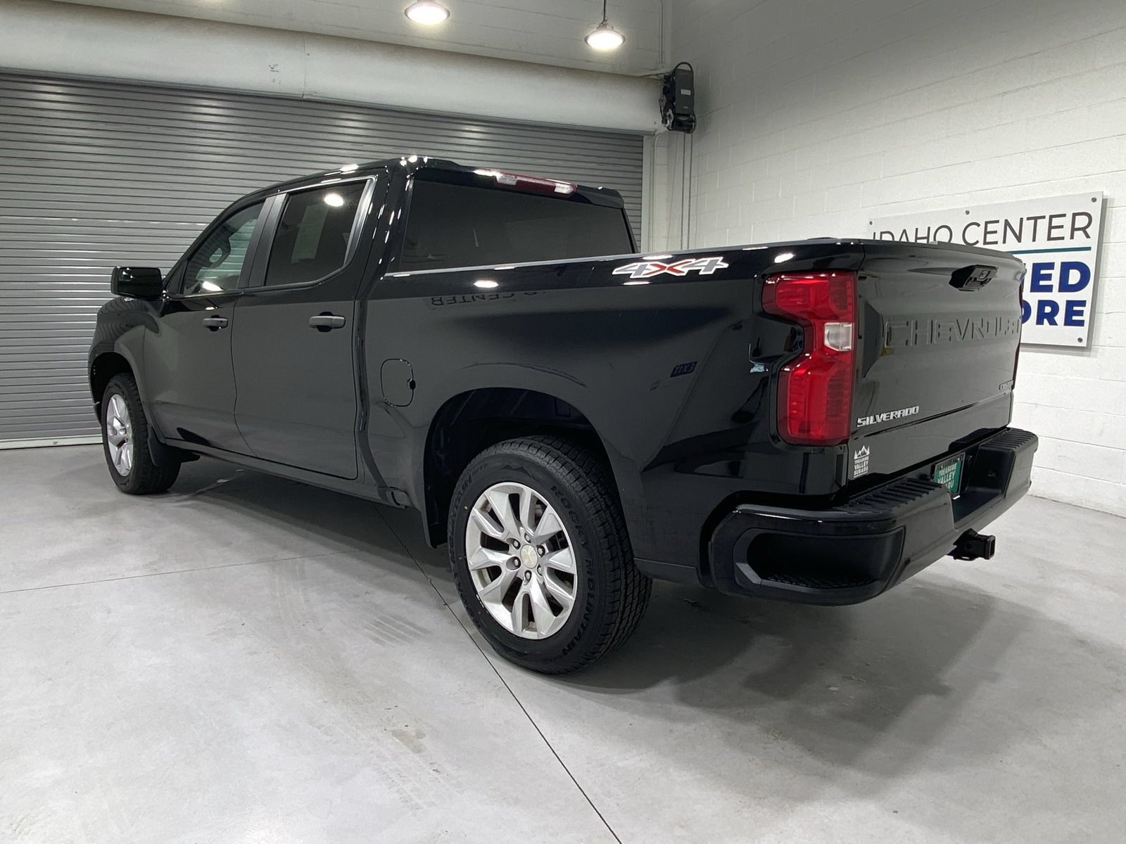 Used 2022 Chevrolet Silverado 1500 Custom AWD/4WD image 6