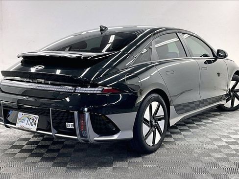 Used 2024 Hyundai Ioniq 6 SEL RWD image 12