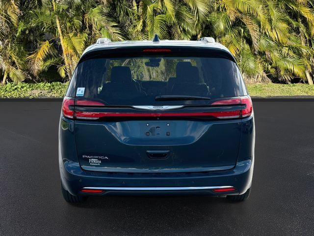 Used 2021 Chrysler Pacifica Touring-L w/ Premium & Safety Sphere Group FWD image 7