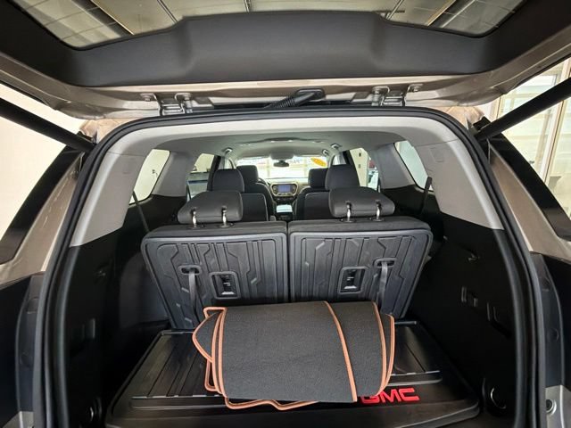 Used 2023 GMC Acadia AT4 AWD/4WD image 16
