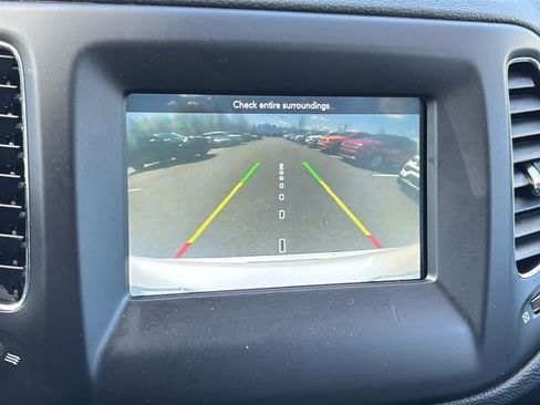 Certified 2019 Jeep Compass Latitude w/ Popular Equipment Group image 31