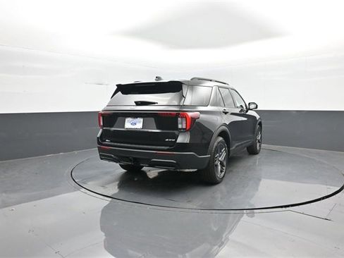 New 2026 Ford Explorer ST-Line w/ ST-Line Street Pack image 7