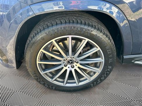 Used 2024 Mercedes-Benz GLS 580 4MATIC image 30