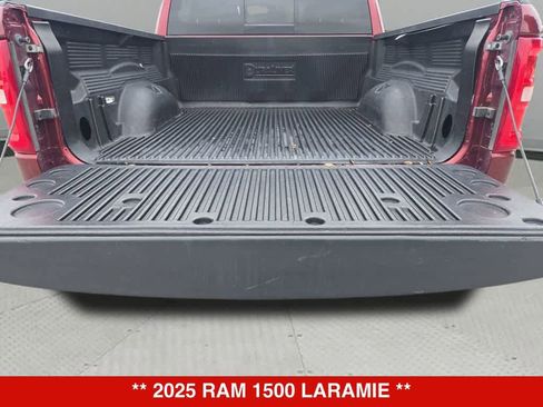 Used 2025 RAM 1500 Laramie AWD/4WD image 32