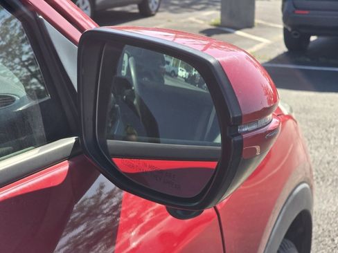 Used 2016 Honda HR-V EX image 16