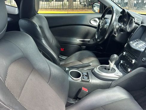 Used 2019 Nissan 370Z Touring Sport image 10