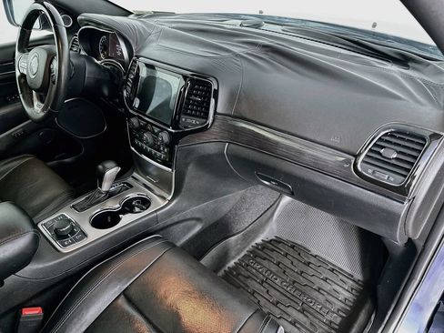 Used 2021 Jeep Grand Cherokee Overland AWD/4WD image 32